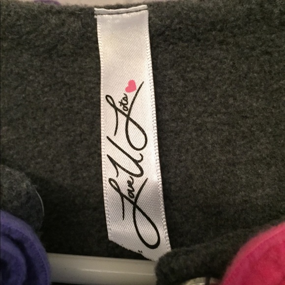 Gray felt coat with matching headband. - Picture 3 of 6